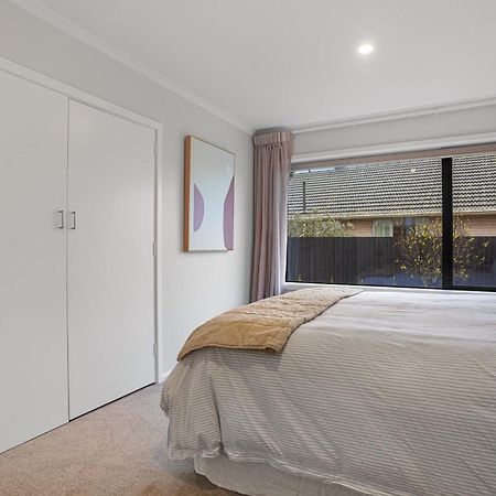 Private, Family-Friendly Home, 4Br By Airport & Free Parking Christchurch Exterior photo