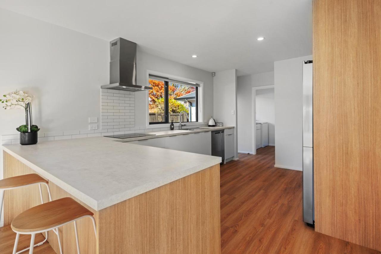 Private, Family-Friendly Home, 4Br By Airport & Free Parking Christchurch Exterior photo