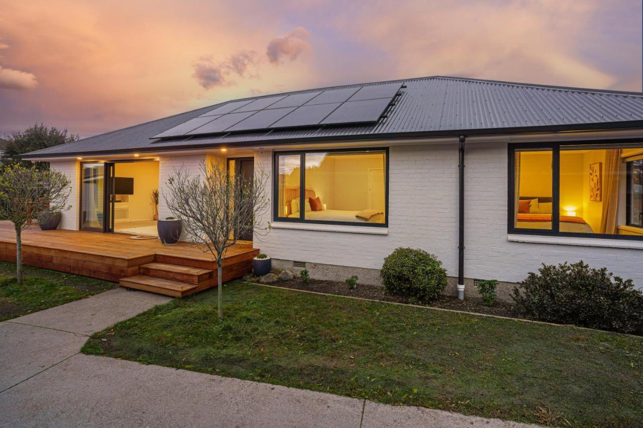 Private, Family-Friendly Home, 4Br By Airport & Free Parking Christchurch Exterior photo