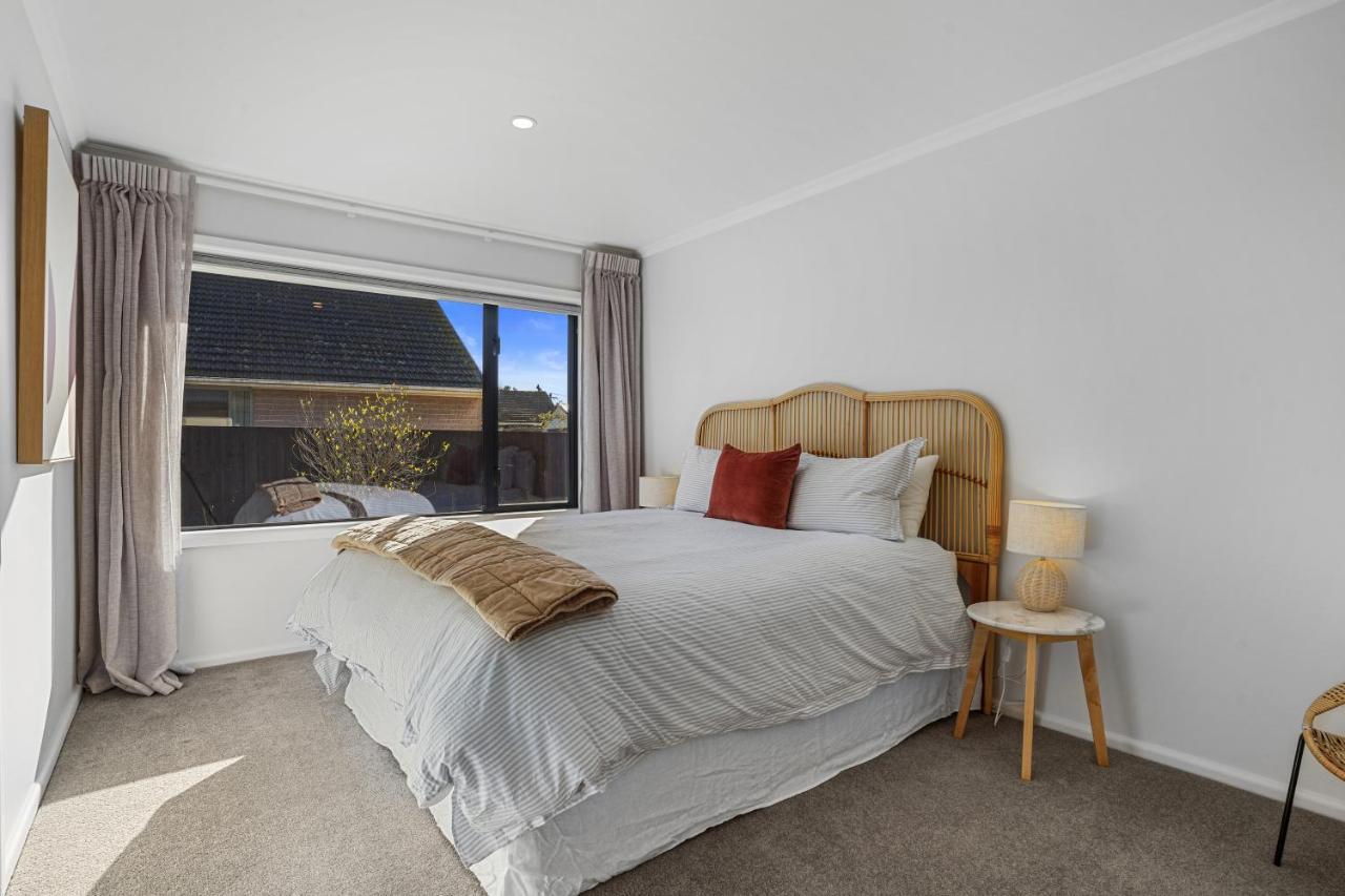 Private, Family-Friendly Home, 4Br By Airport & Free Parking Christchurch Exterior photo